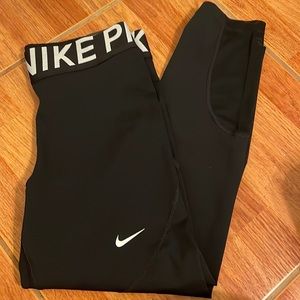 Nike pro tight fit leggings